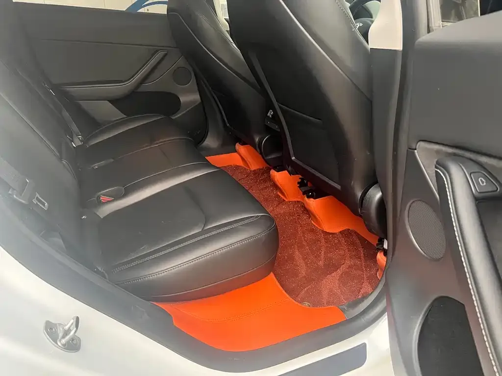Tesla Model Y 2024 из CN, фото 2