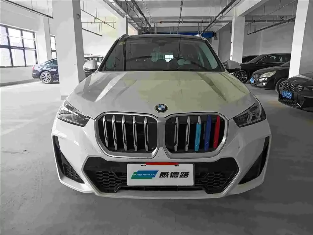 BMW X1 — фото 7