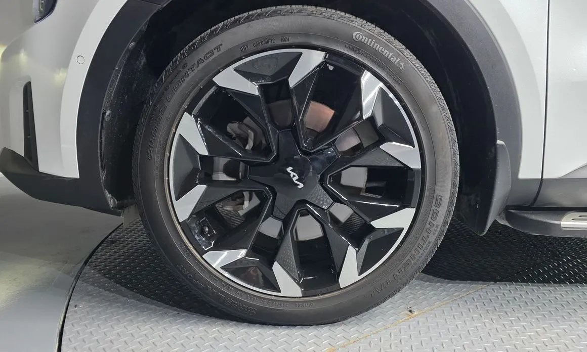 Kia Sorento — фото 10
