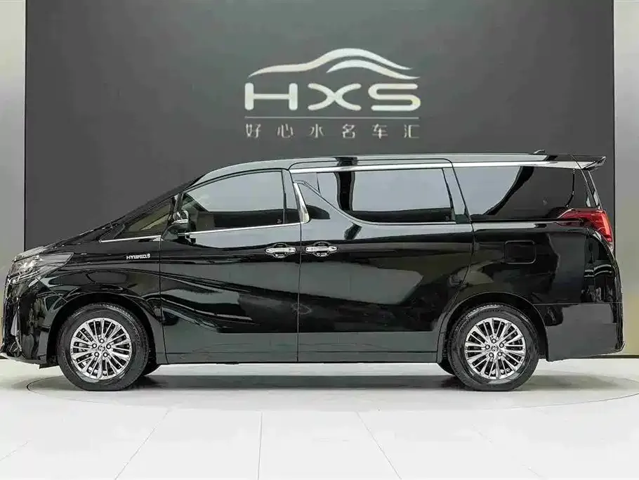Toyota Alphard — фото 3
