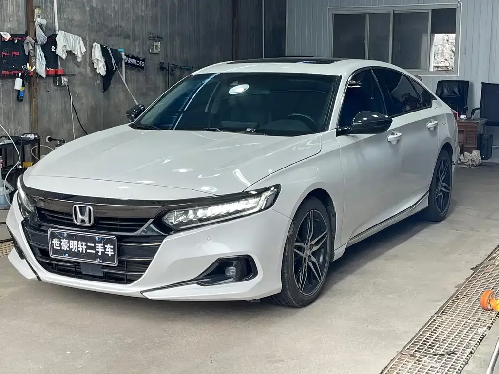 Honda Accord — фото 6