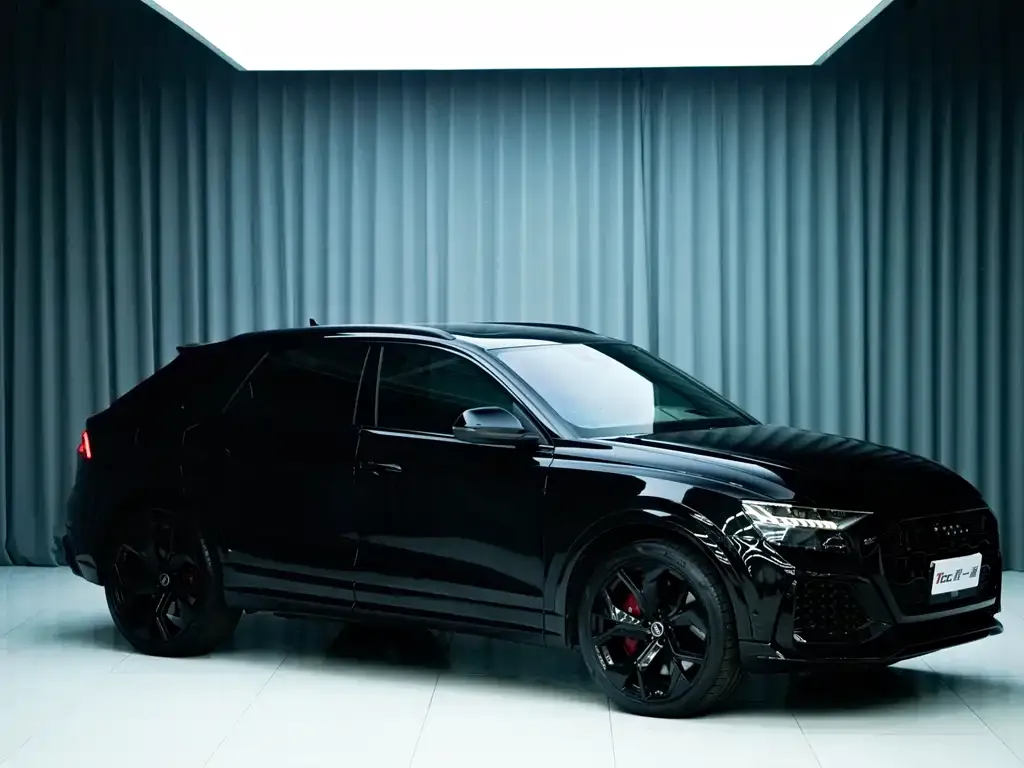 Audi RS Q8 2022 из CN, фото 4