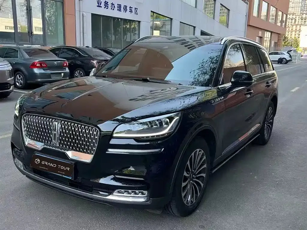 Lincoln Aviator — фото 1