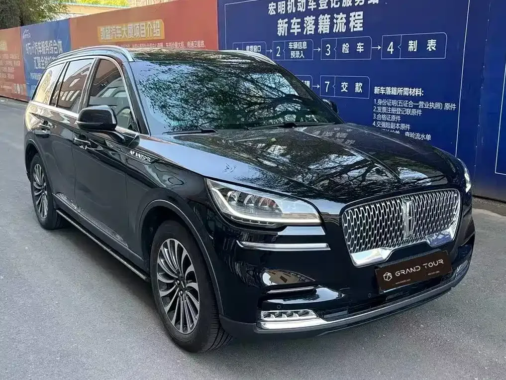 Lincoln Aviator — фото 10