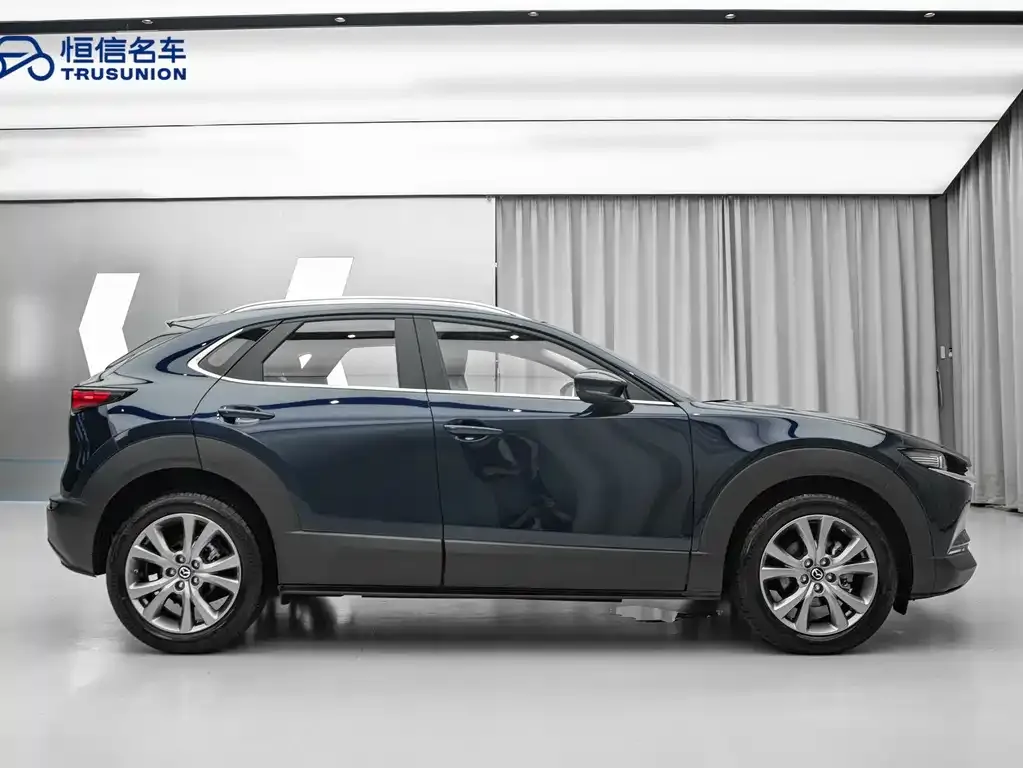 Mazda CX-30 — фото 2
