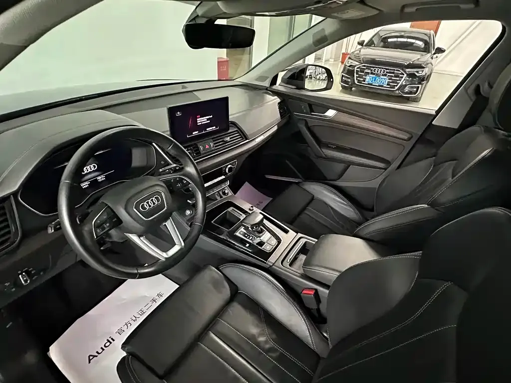Audi Q5L — фото 4