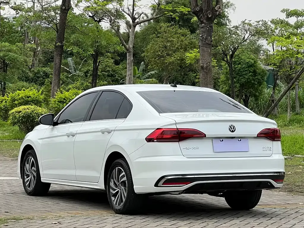 Volkswagen Bora 2023 из CN, фото 6