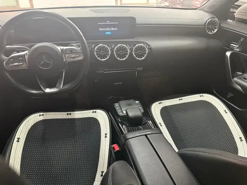 Mercedes-Benz A-Class — фото 10