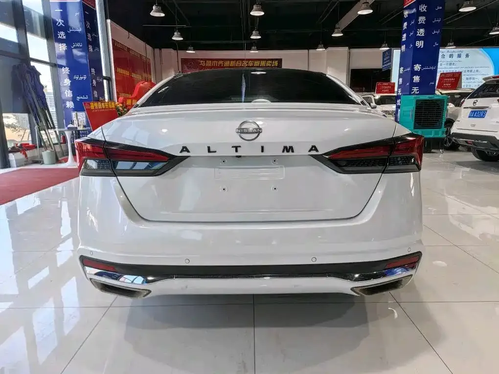 Nissan Teana — фото 2