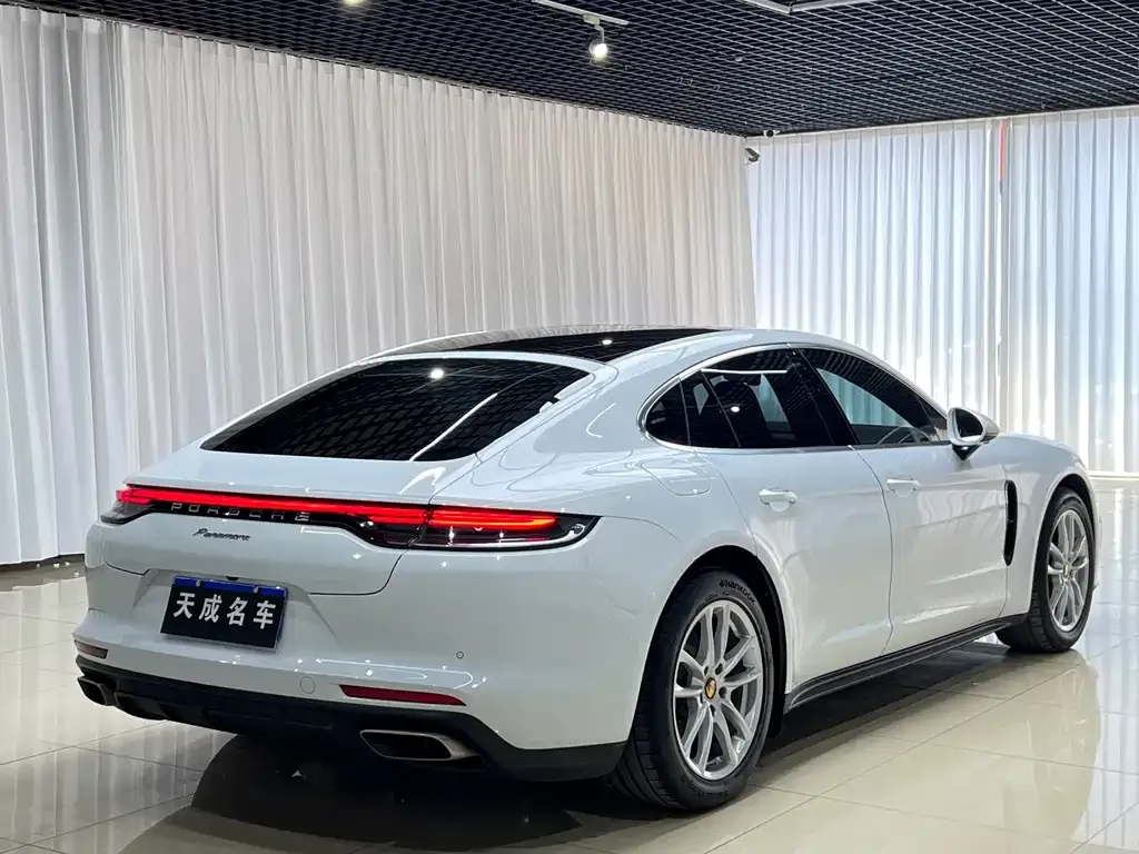 Porsche Panamera — фото 10