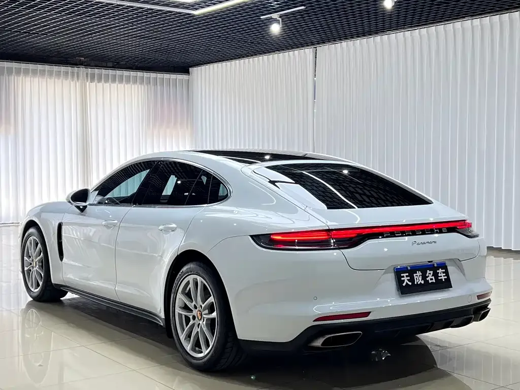 Porsche Panamera — фото 5