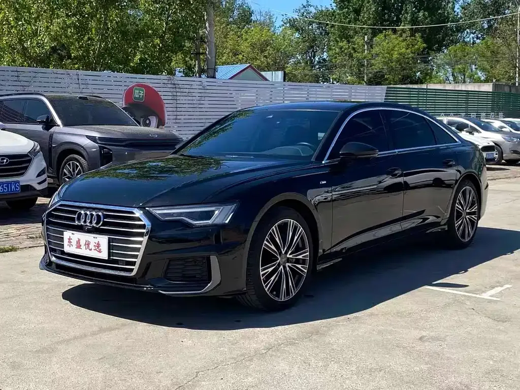 Audi A6L — фото 1