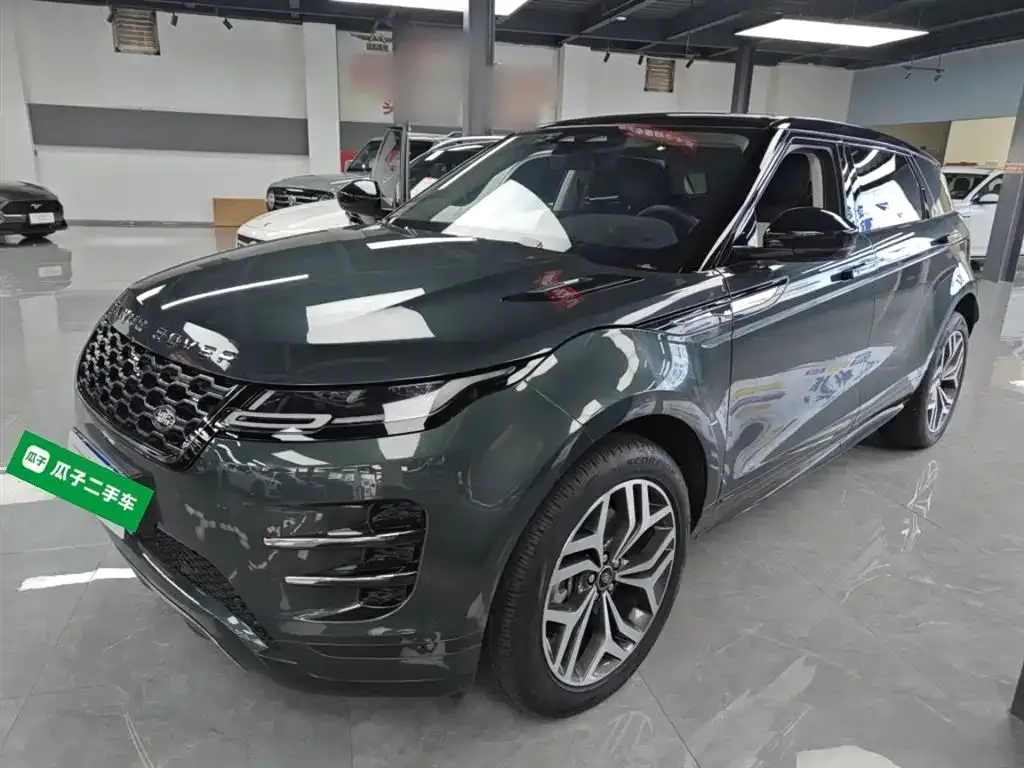 Land Rover Evoque — фото 1