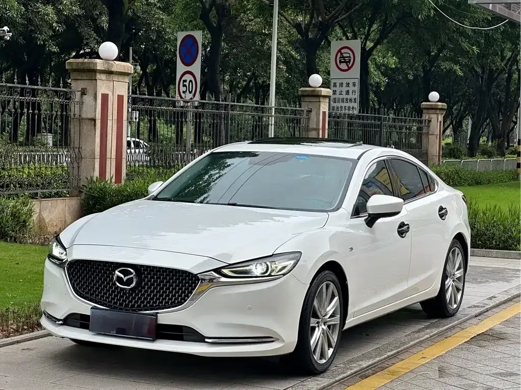 Mazda Atenza — фото 1