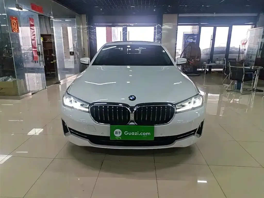 BMW 5 Series — фото 4