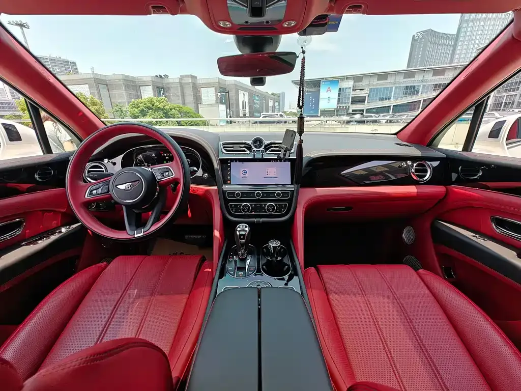 Bentley Bentayga PHEV 2021 из CN, фото 9