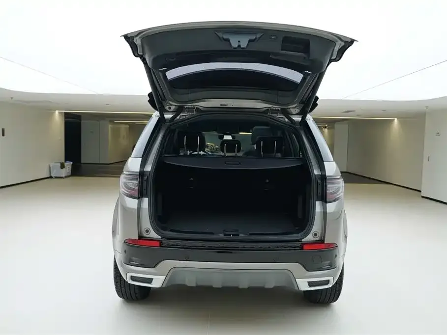 Land Rover Discovery Sport — фото 10
