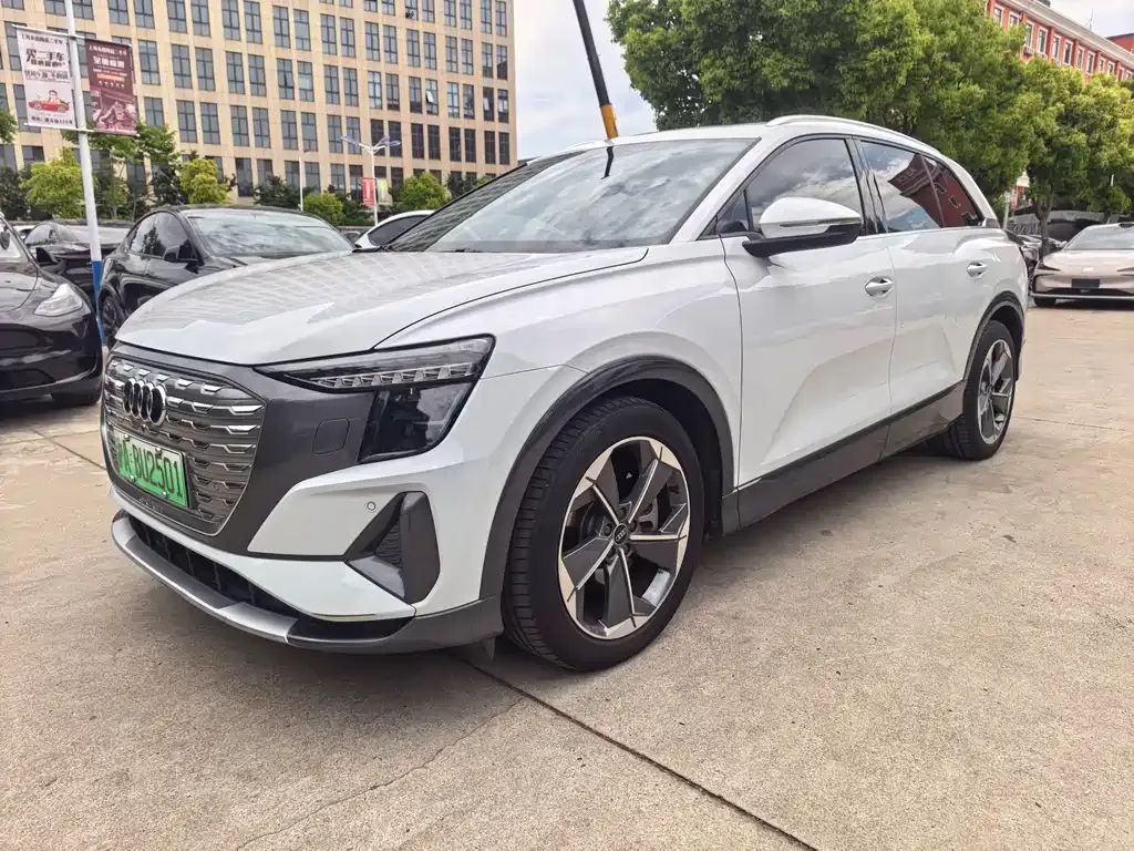 Audi Q5 e-tron 2023 из CN, фото 9