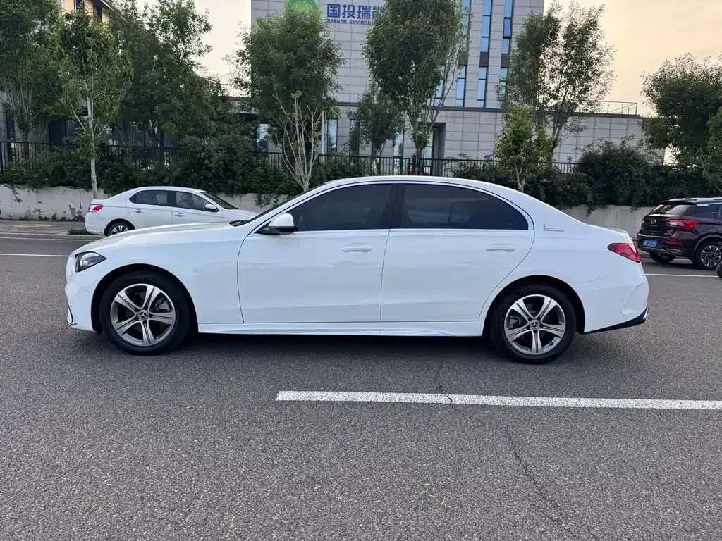 Mercedes-Benz C-Class — фото 10