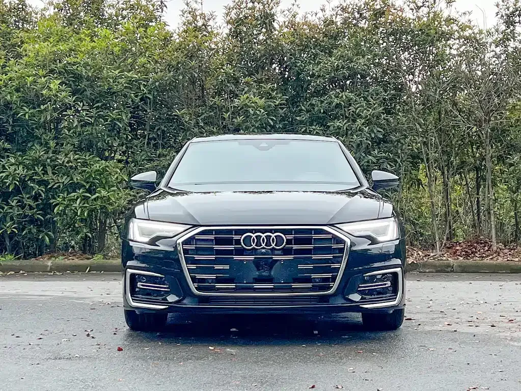 Audi A6L — фото 10