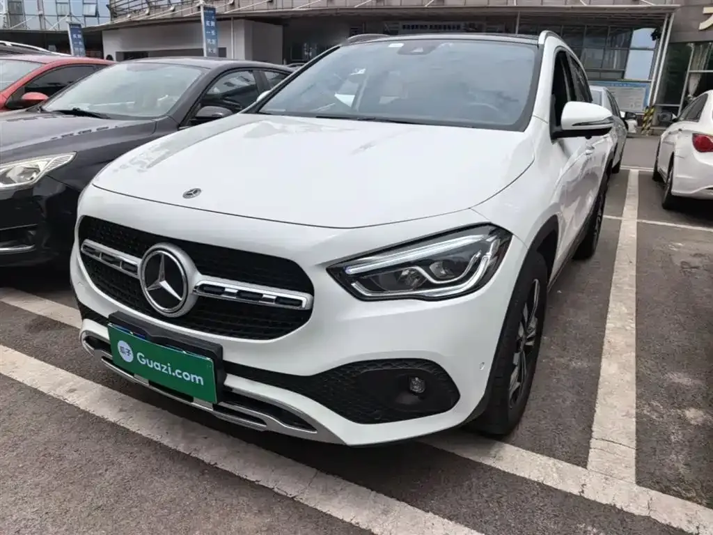 Mercedes-Benz GLA — фото 6