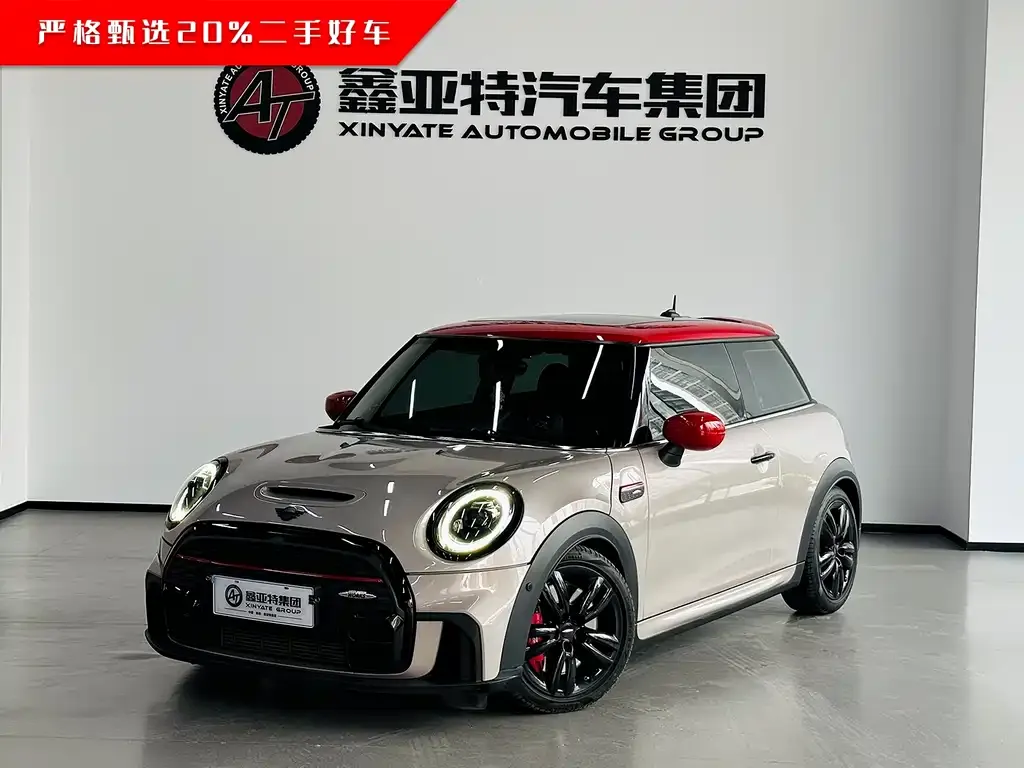 MINI JCW (John Cooper Works)