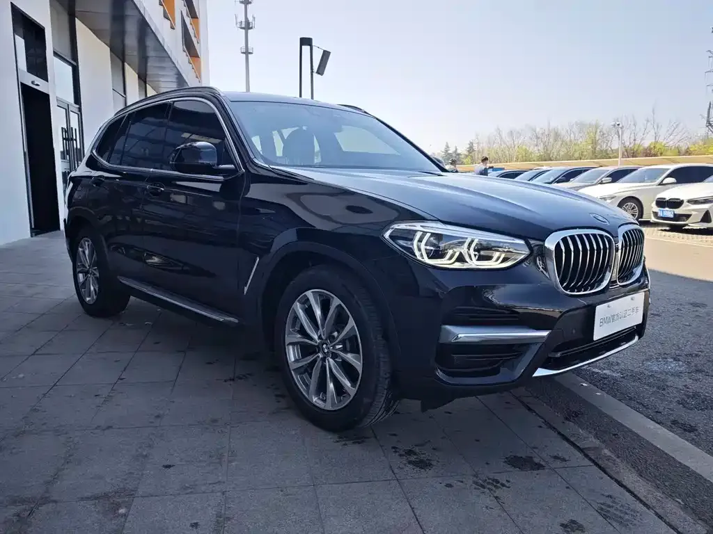 BMW X3 — фото 9
