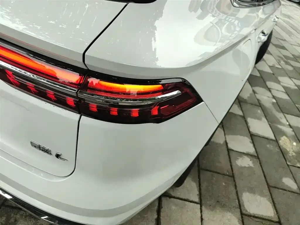 Geely Xingyue L — фото 4