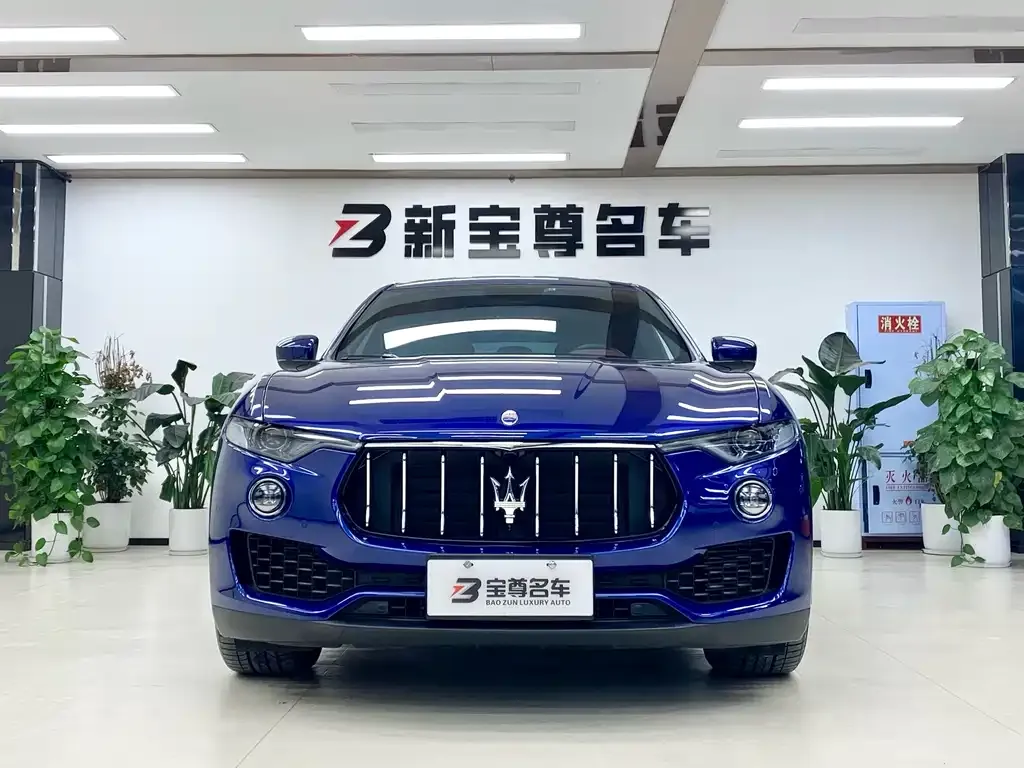Maserati Levante — фото 8