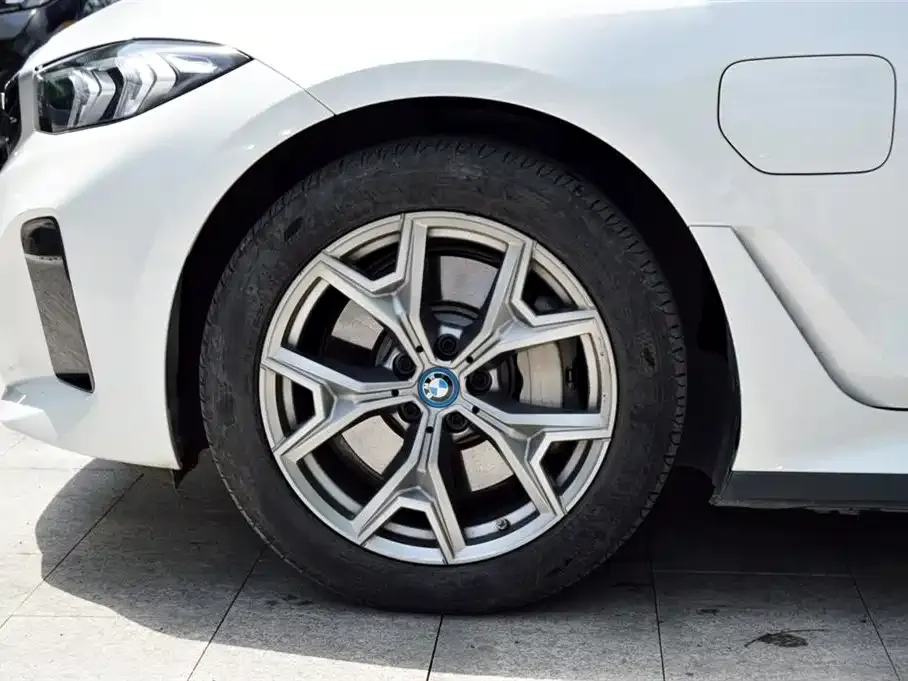 BMW i3 — фото 10