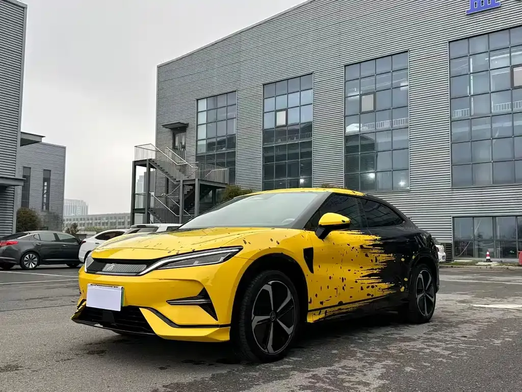 BYD L EV