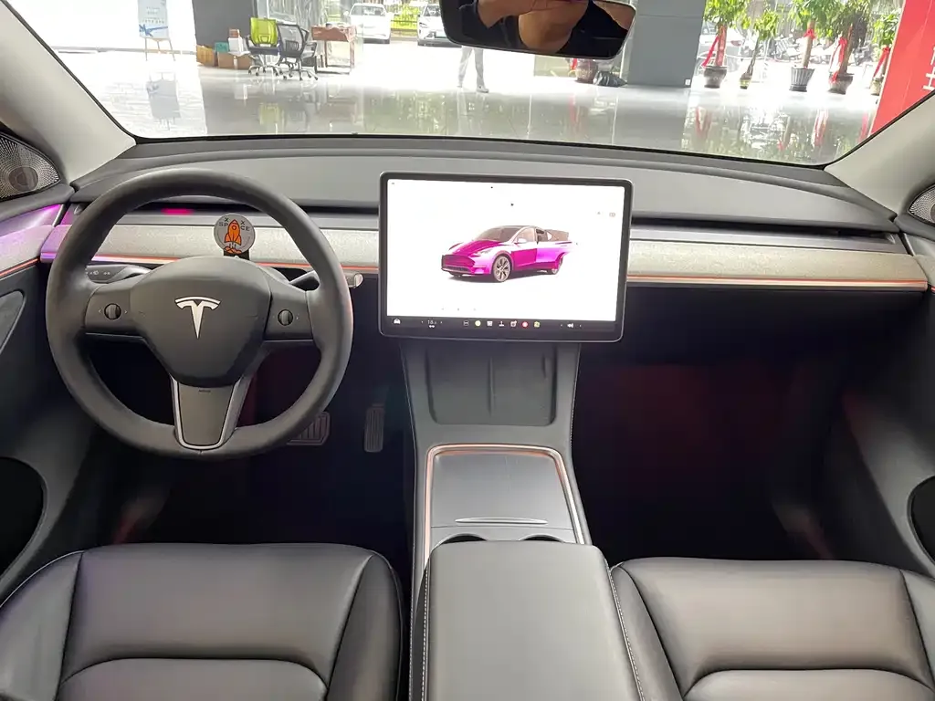 Tesla Model Y — фото 7