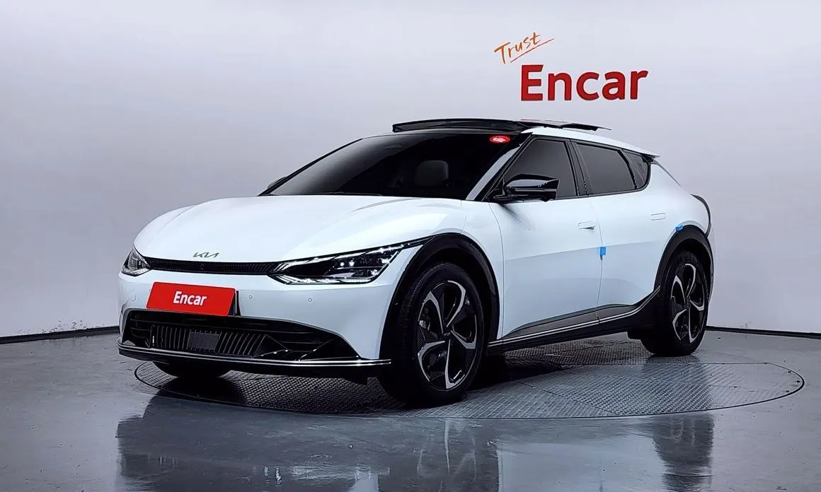 Kia EV6 — фото 1