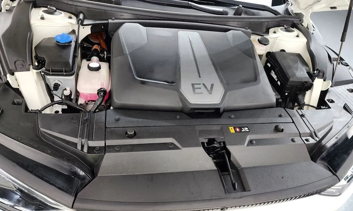 Kia EV6 — фото 9