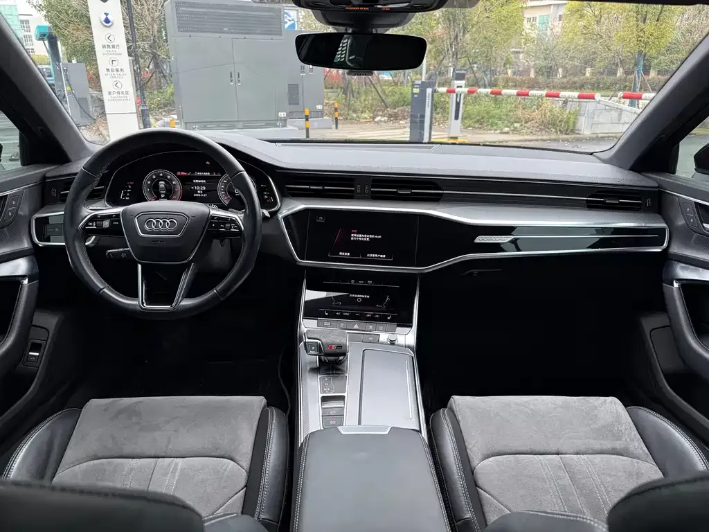 Audi A6L 2022 из CN, фото 2