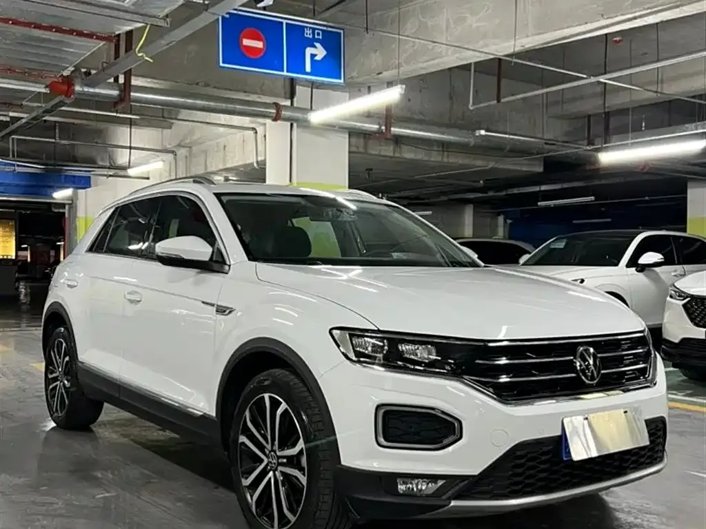 Volkswagen T-Roc — фото 7