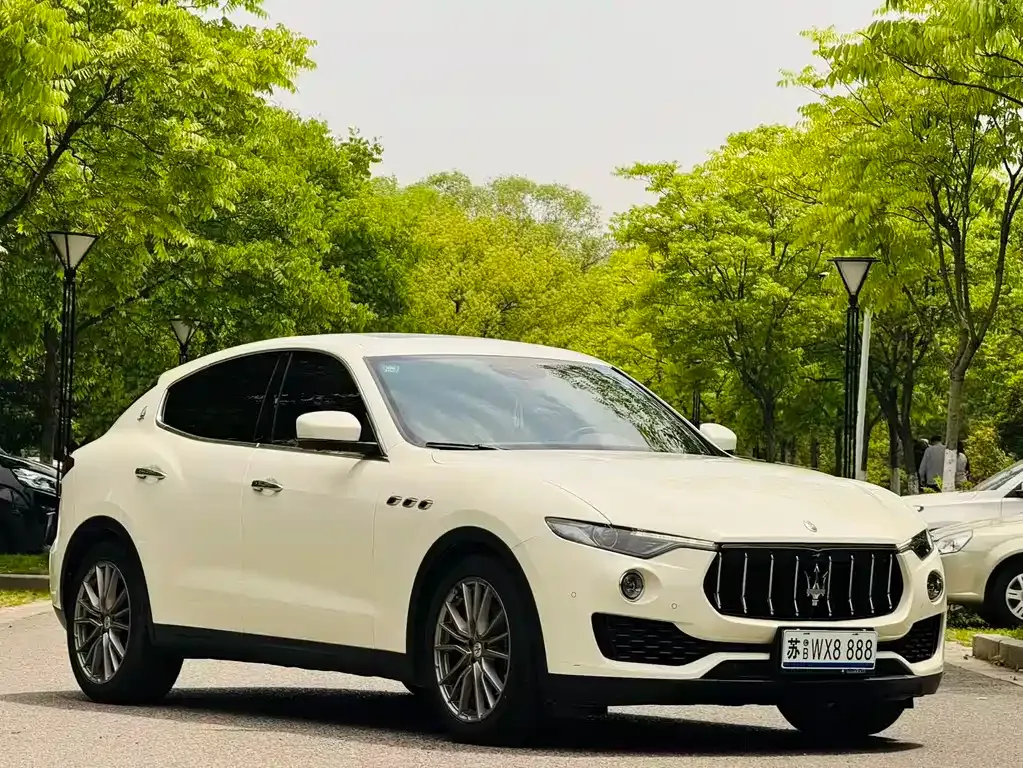 Maserati Levante — фото 10