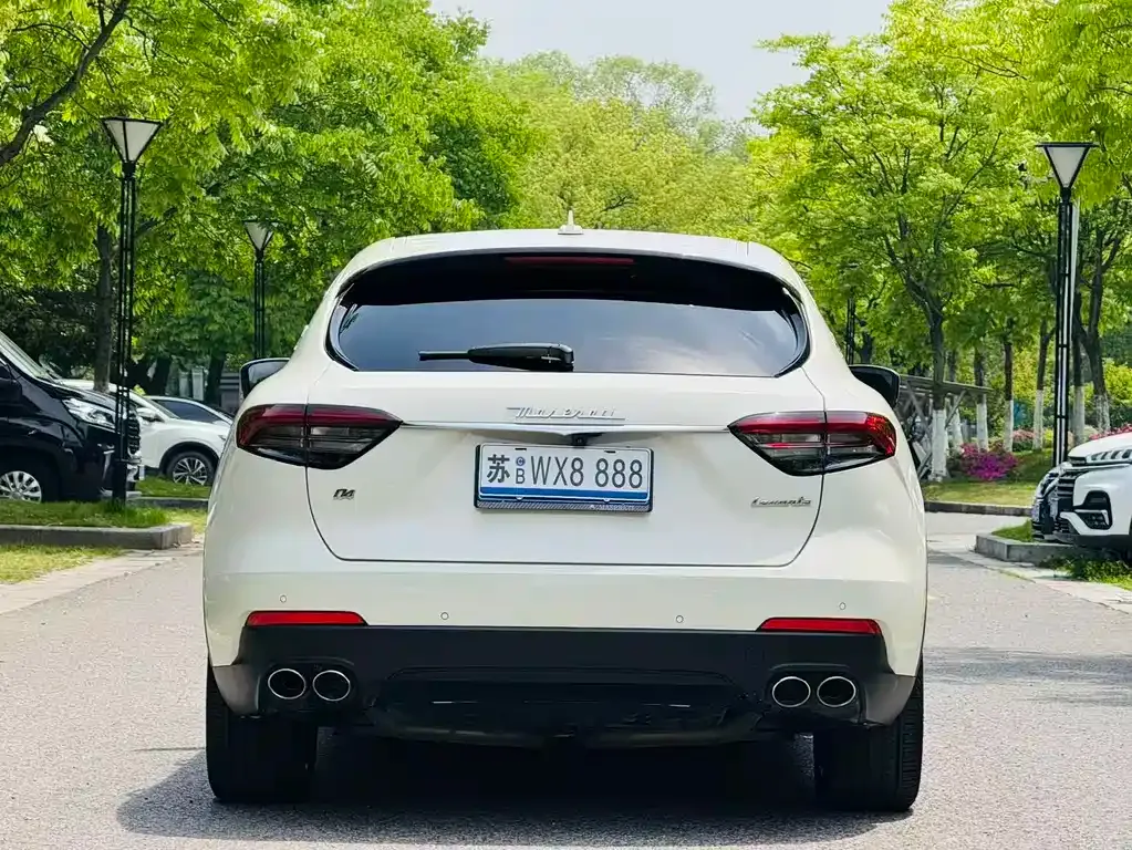 Maserati Levante — фото 6