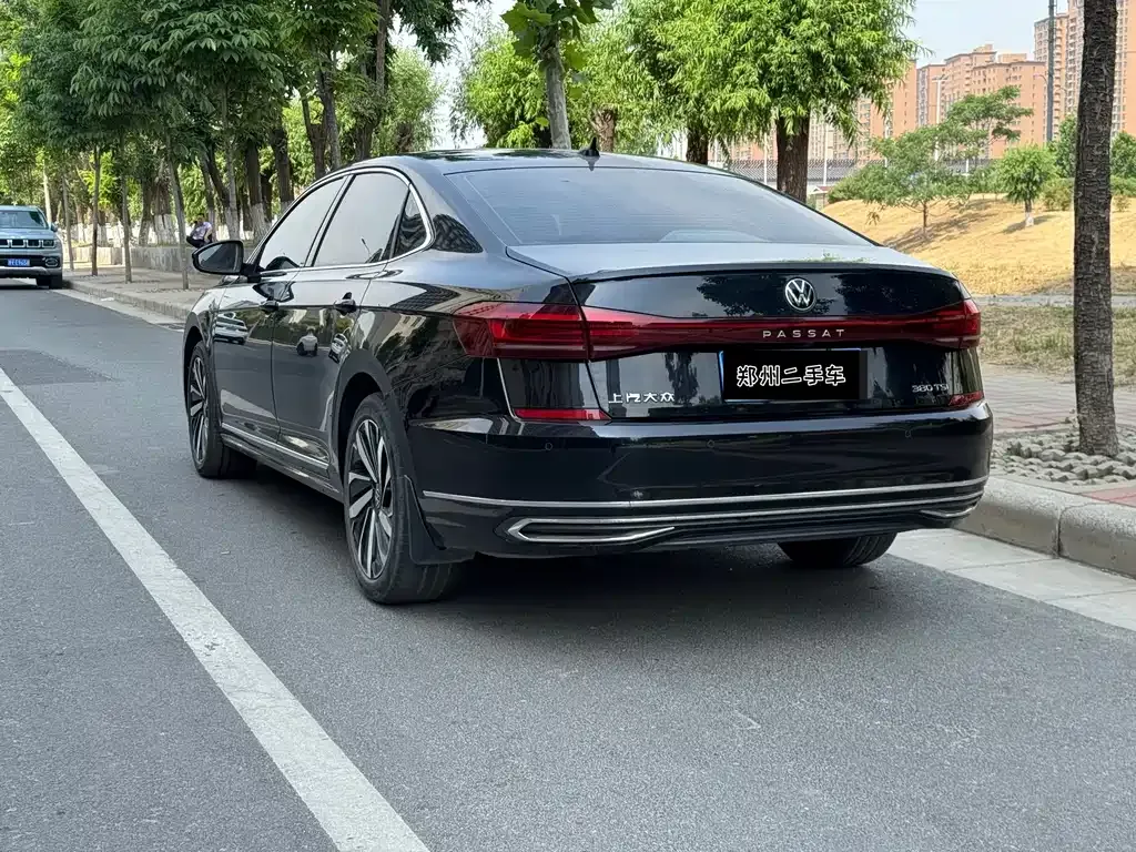 Volkswagen Passat — фото 9