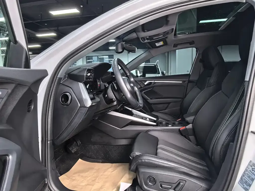 Audi A3 2022 из CN, фото 10