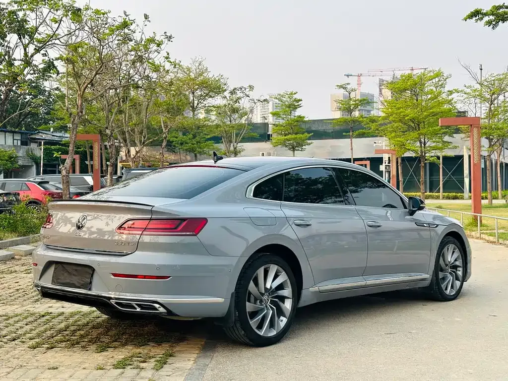 Volkswagen CC 2023 из CN, фото 6