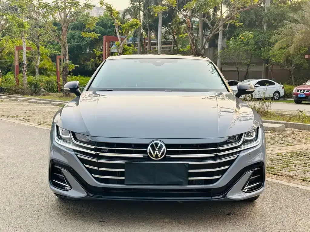 Volkswagen CC 2023 из CN, фото 10