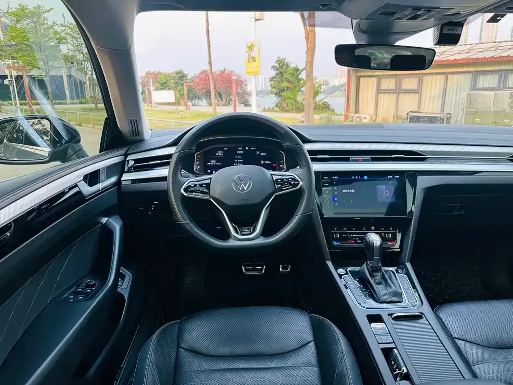 Volkswagen CC 2023 из CN, фото 3