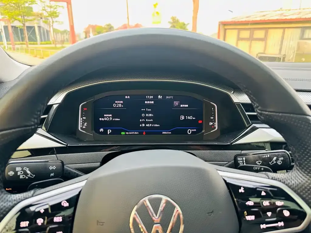 Volkswagen CC 2023 из CN, фото 8