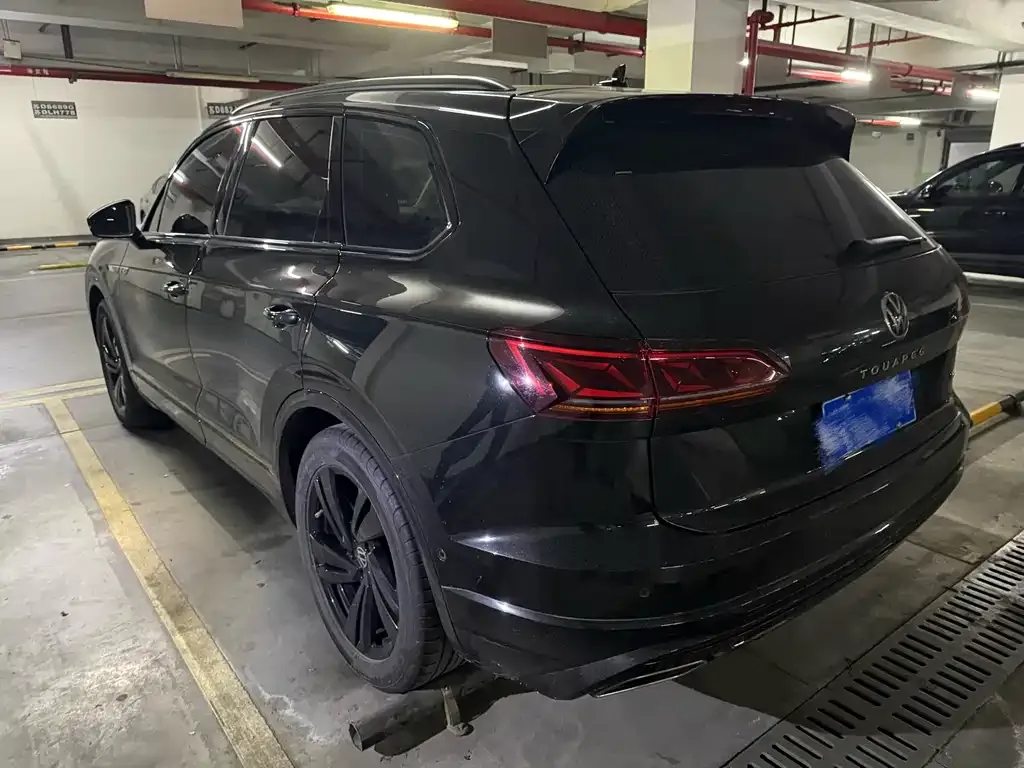Volkswagen Touareg 2023 из CN, фото 2