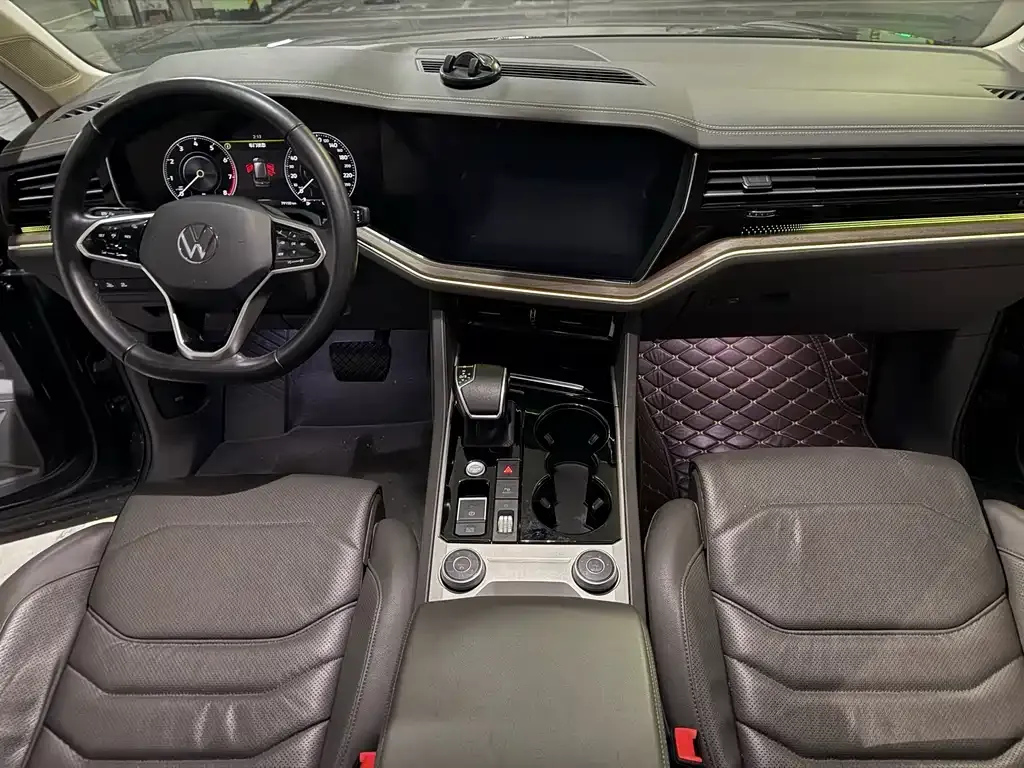 Volkswagen Touareg 2023 из CN, фото 6
