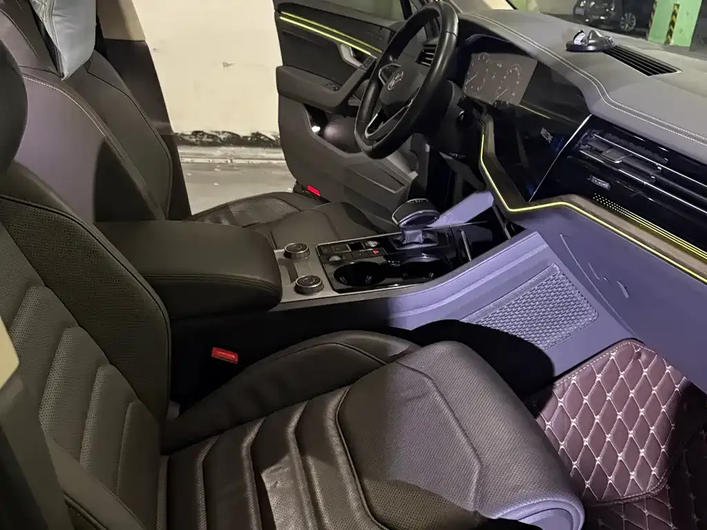 Volkswagen Touareg 2023 из CN, фото 4