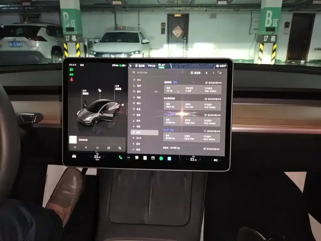 Tesla Model 3 — фото 2