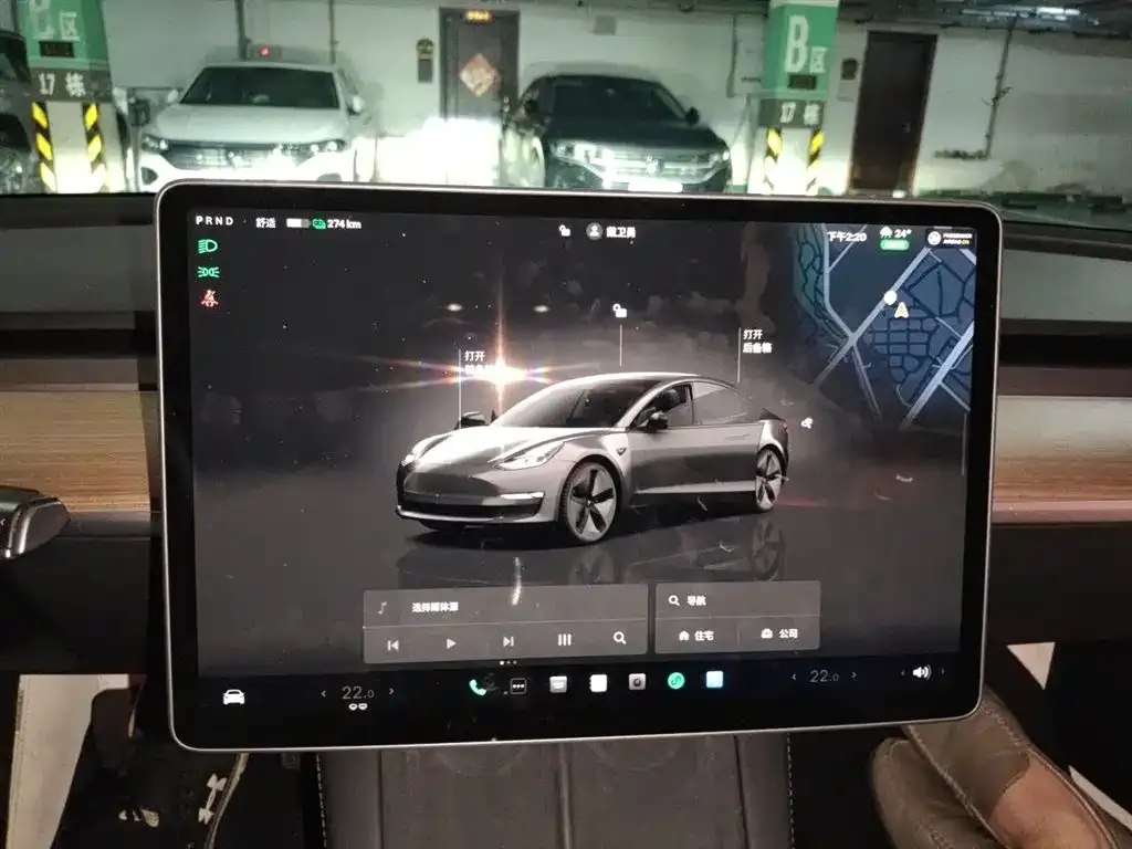 Tesla Model 3 — фото 9