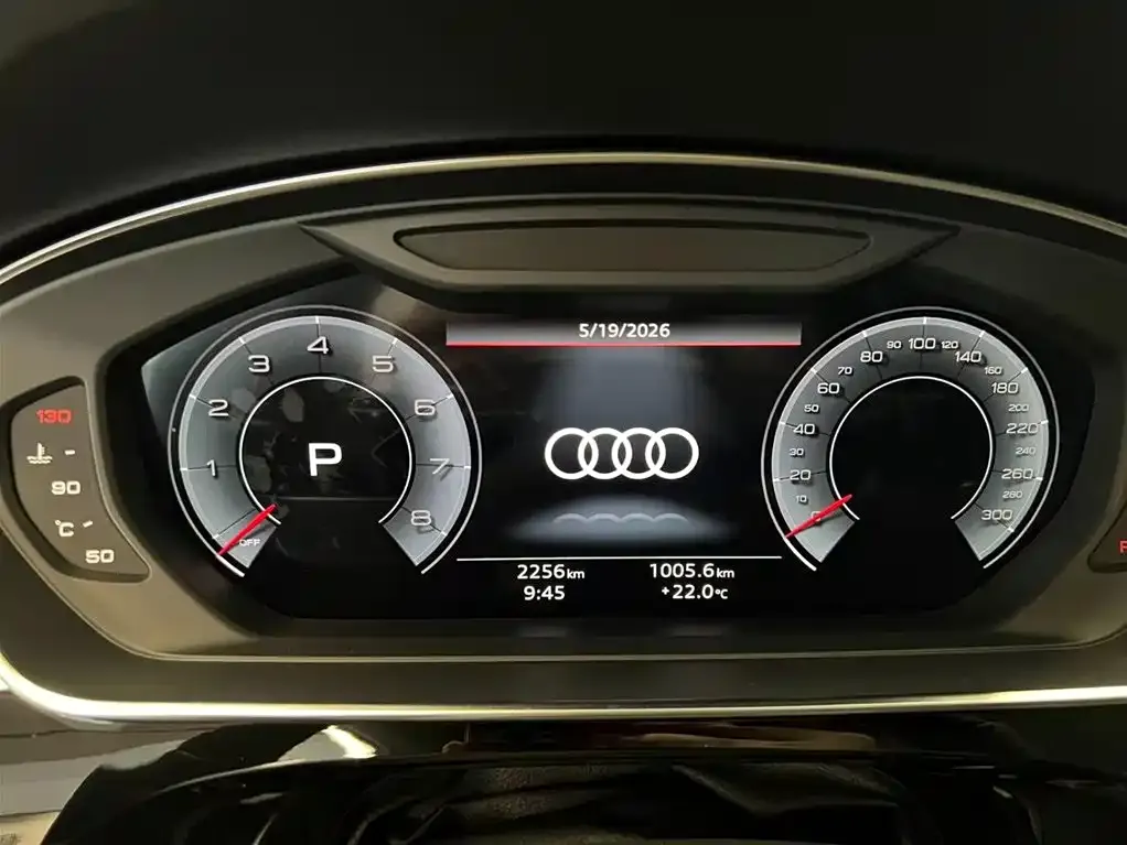 Audi A8 — фото 2